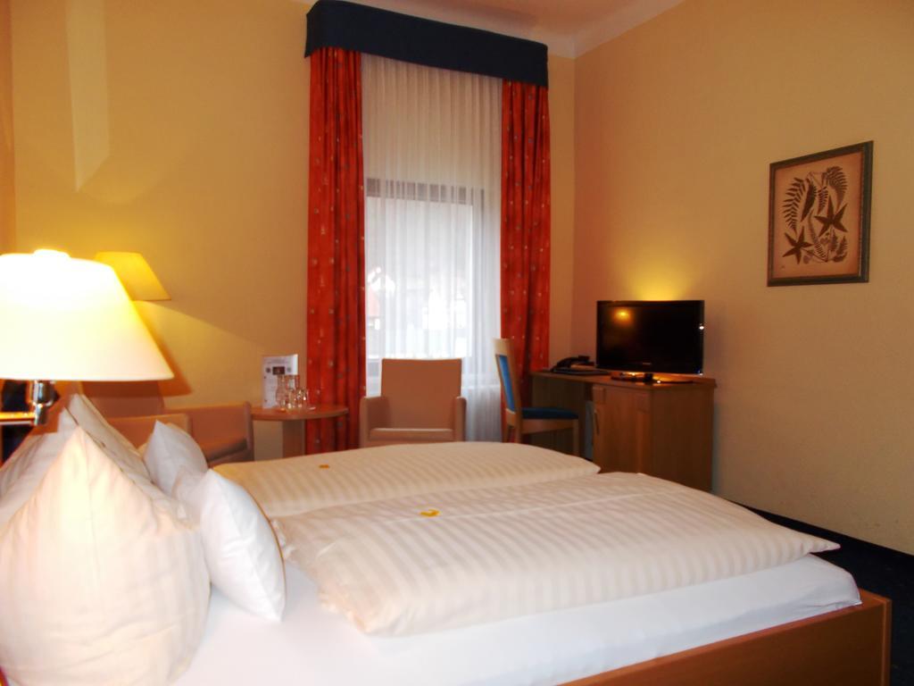 Monteurzimmer Thalfried รูห์ลา ห้อง รูปภาพ